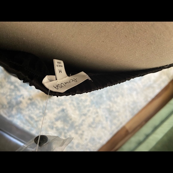 New Medium dress - Picture 3 of 3